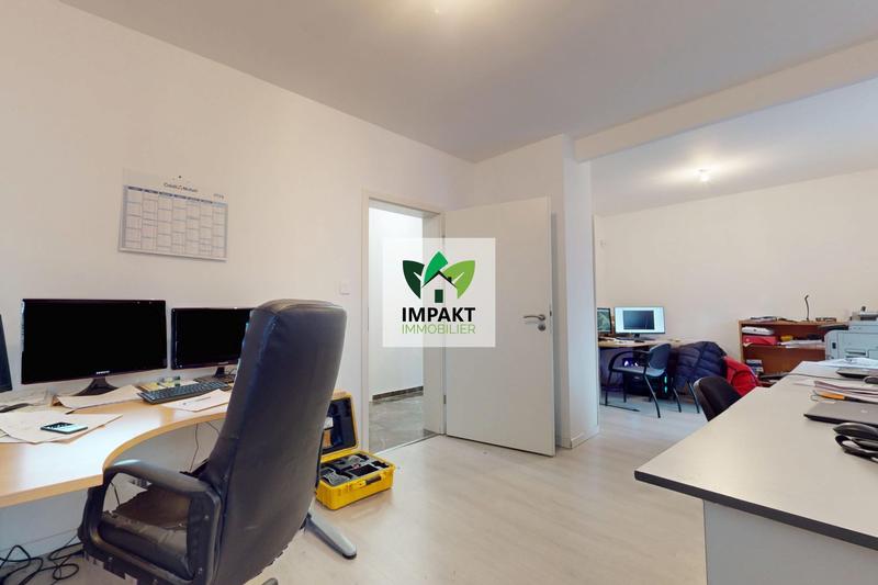 Maison traditionnelle - 139 m² - 9 pièces