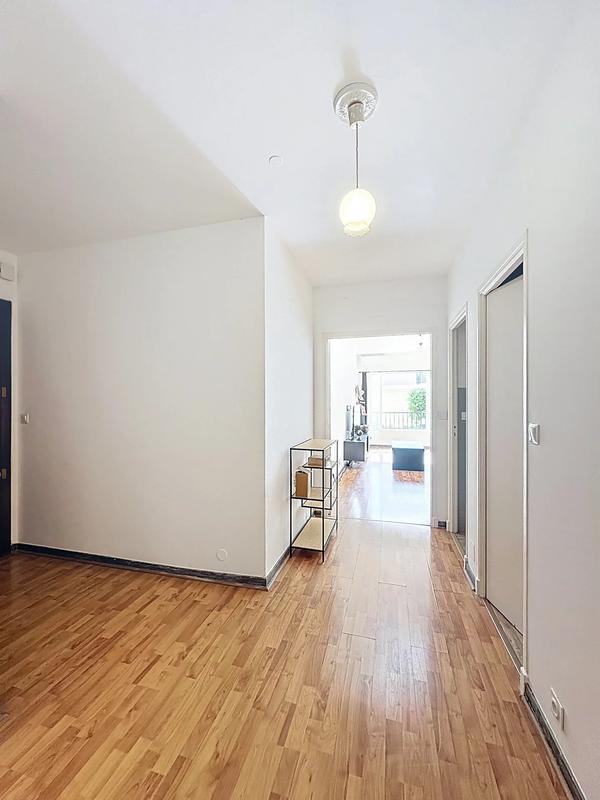 Appartement - 60 m² - 2 pièces