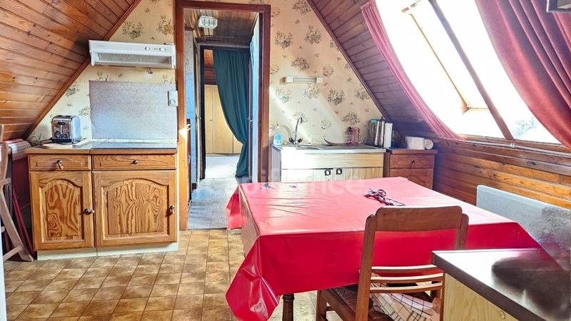 Immeuble - 240 m² - 12 pièces