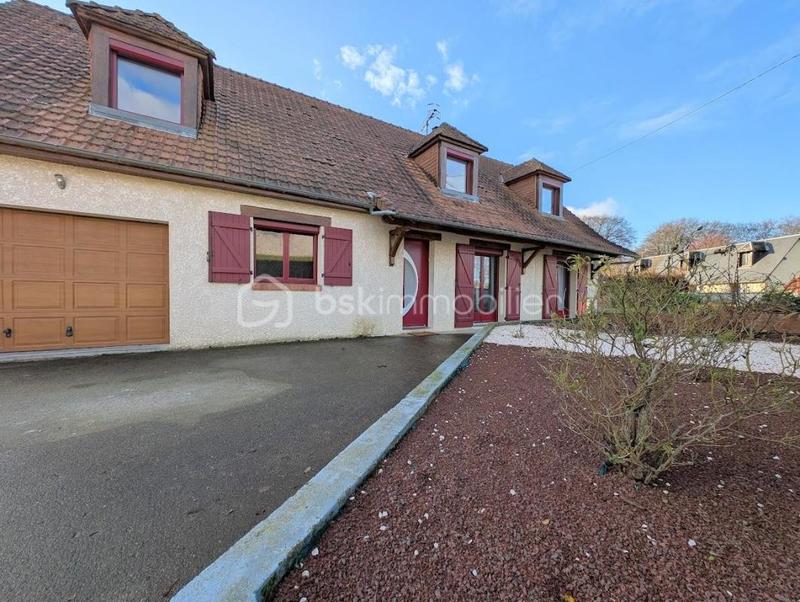 Maison - 160 m² - 8 pièces