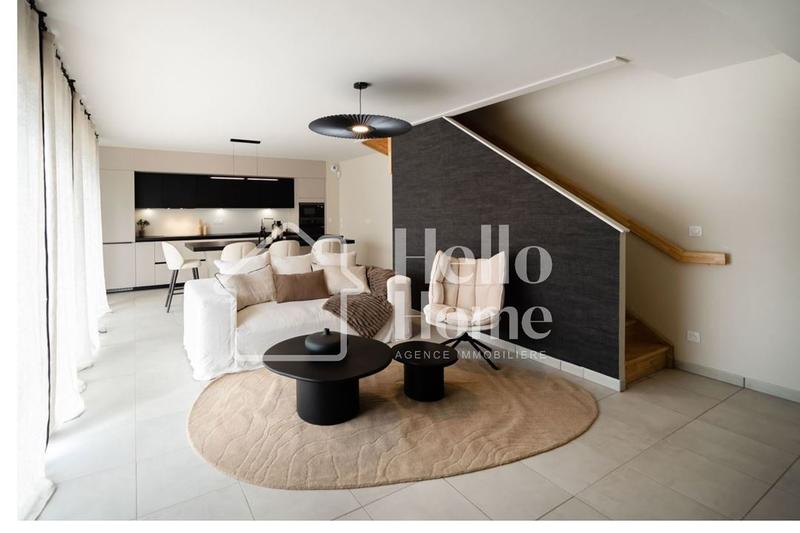 Maison traditionnelle - 95 m² - 4 pièces