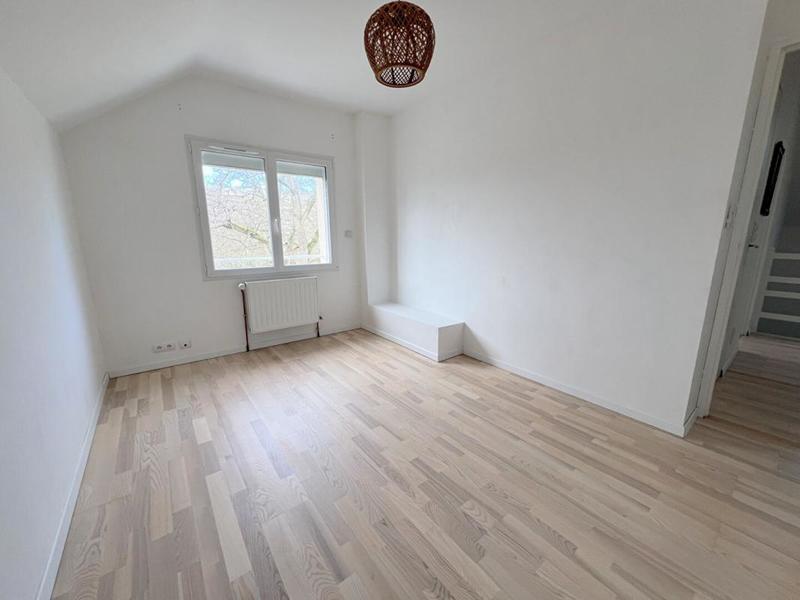 Maison - 163 m² - 7 pièces