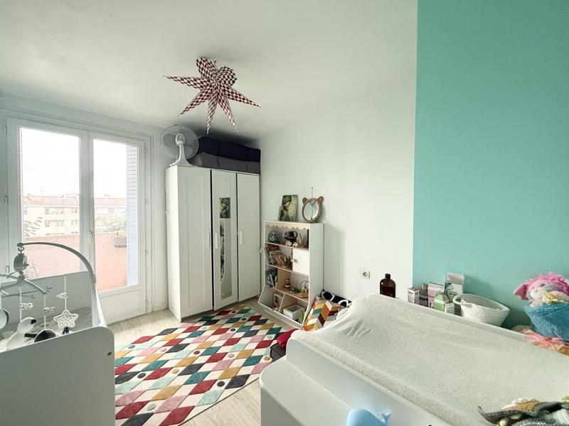 Appartement ancien - 59 m² - 3 pièces