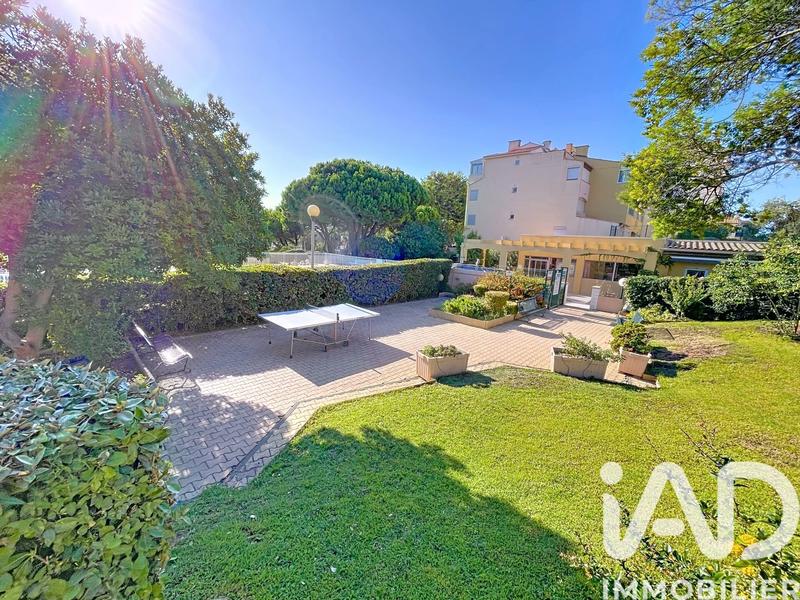 Appartement - 90 m² - 4 pièces