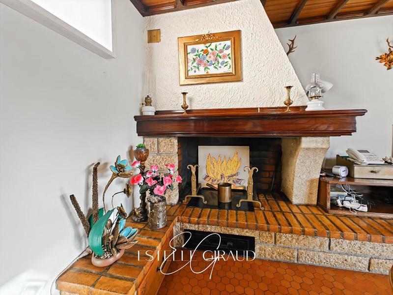 Maison - 92 m² - 5 pièces