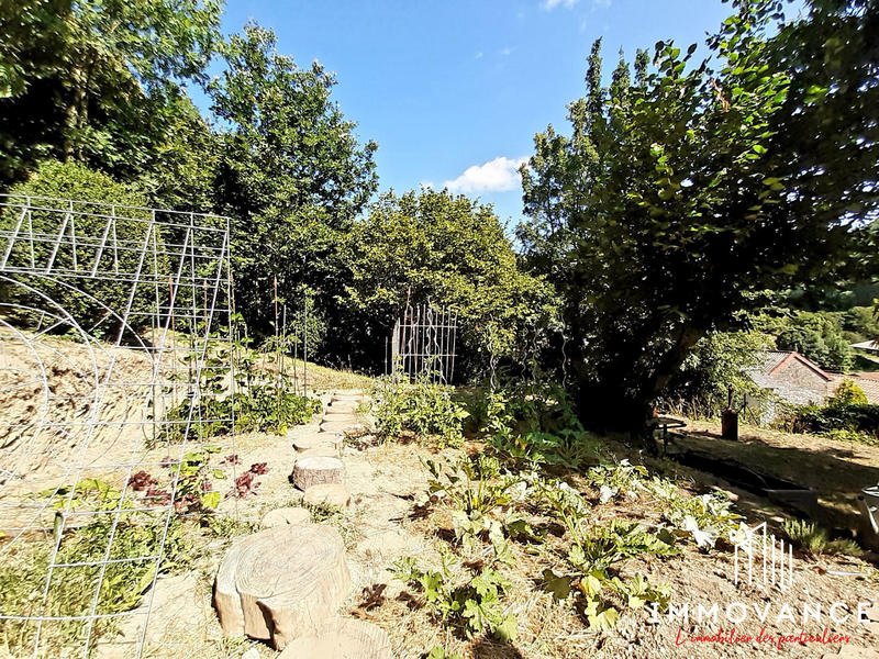 Maison - 328 m² - 12 pièces