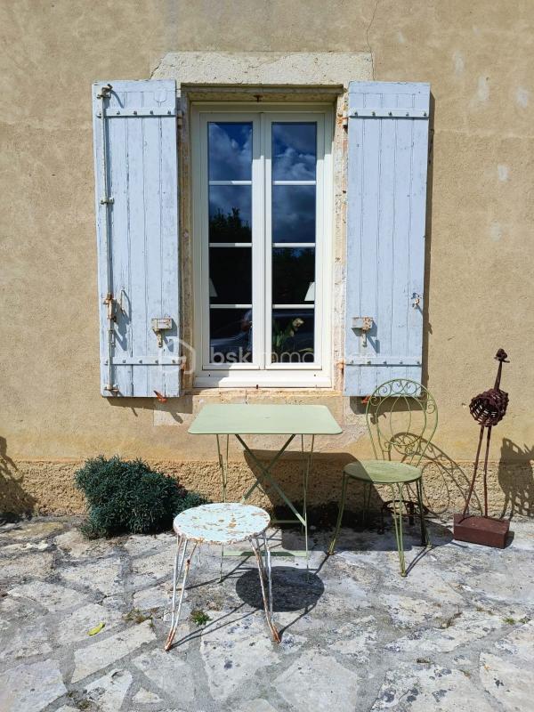 Maison - 292 m² - 9 pièces