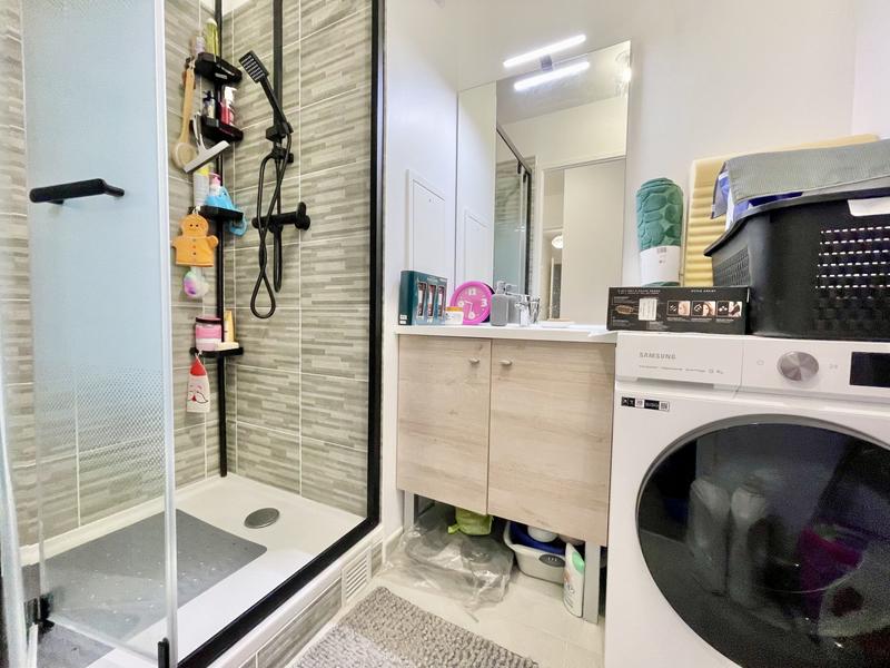 Appartement - 84 m² - 4 pièces