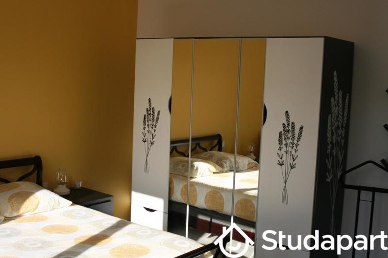 Chambre - 14 m² - 1 pièce