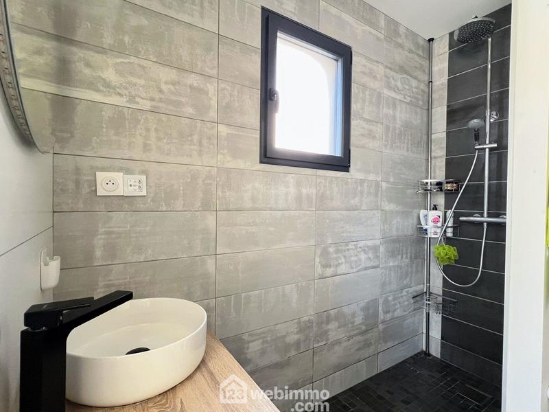 Maison - 137 m² - 5 pièces