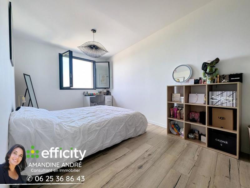 Maison - 245 m² - 7 pièces