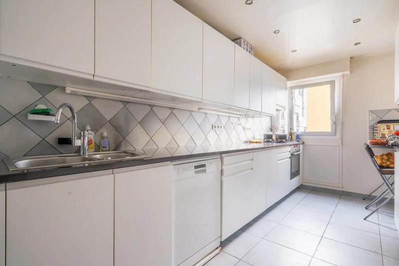 Appartement - 98 m² - 5 pièces