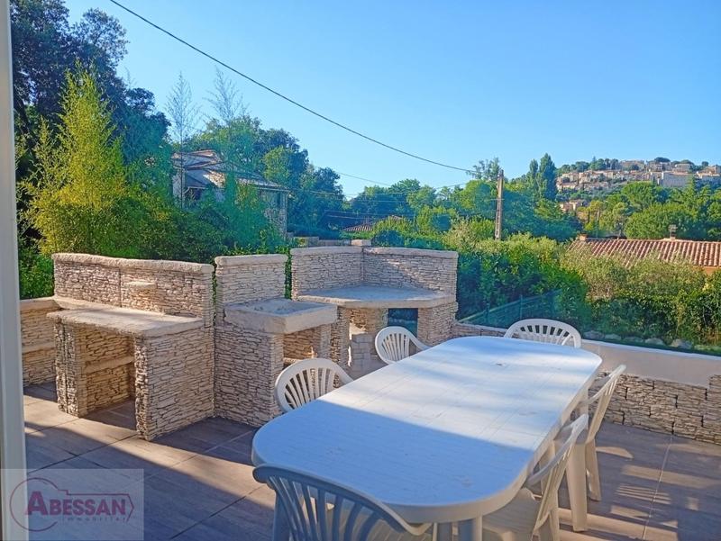 Maison - 101 m² - 5 pièces