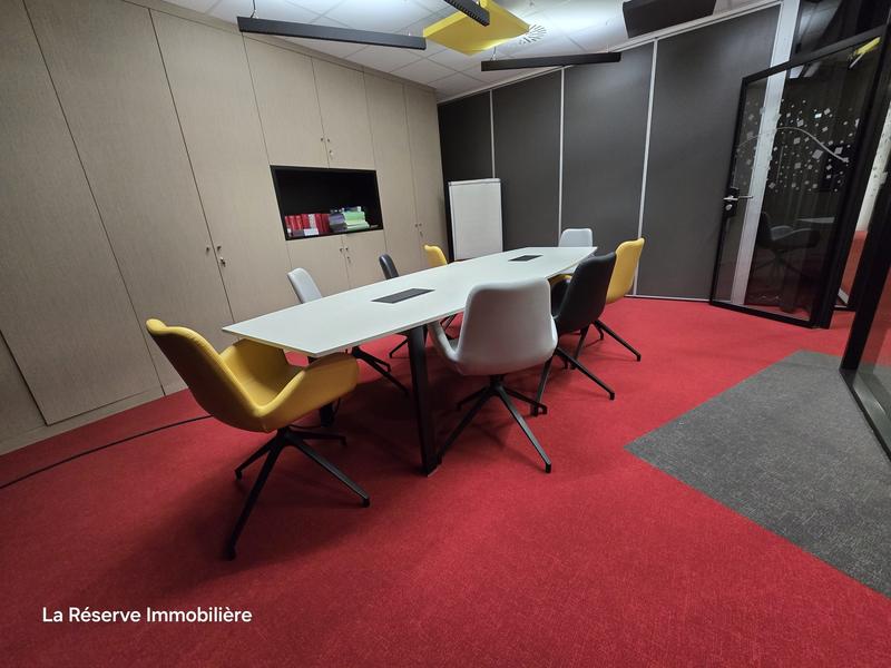 Bureau - 253 m²