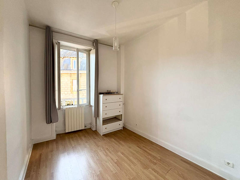 Appartement - 85 m² - 4 pièces