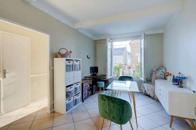 Maison - 85 m² - 5 pièces