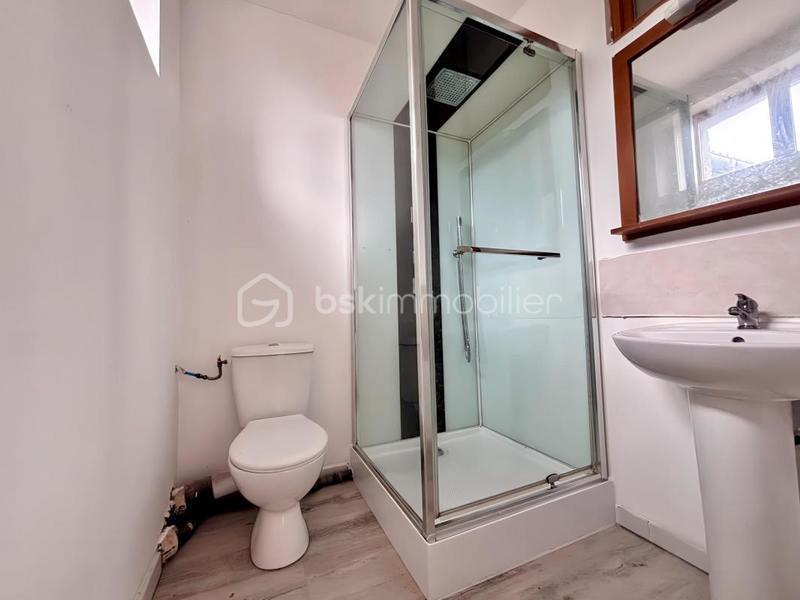 Local commercial - 110 m² - 7 pièces