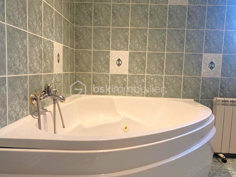 Maison - 135 m² - 7 pièces