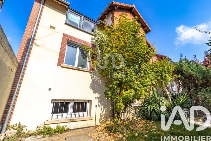 Maison de ville - 216 m² - 13 pièces