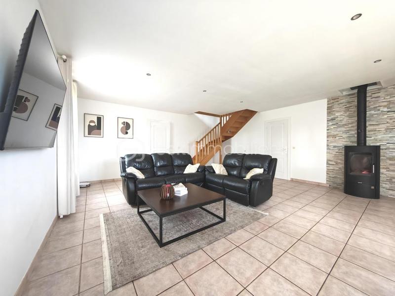 Maison - 180 m² - 7 pièces