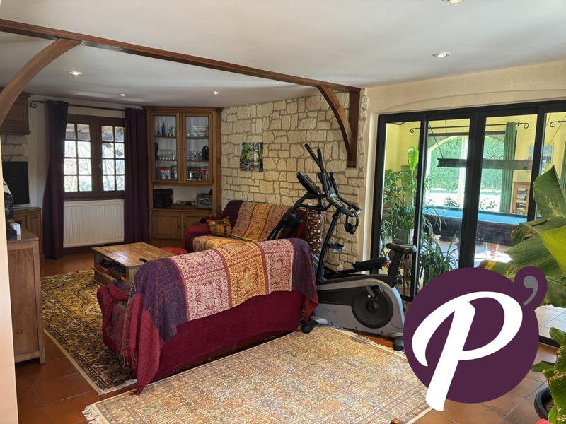 Maison - 170 m² - 5 pièces