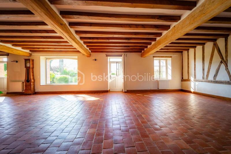 Propriété - 324 m² - 11 pièces