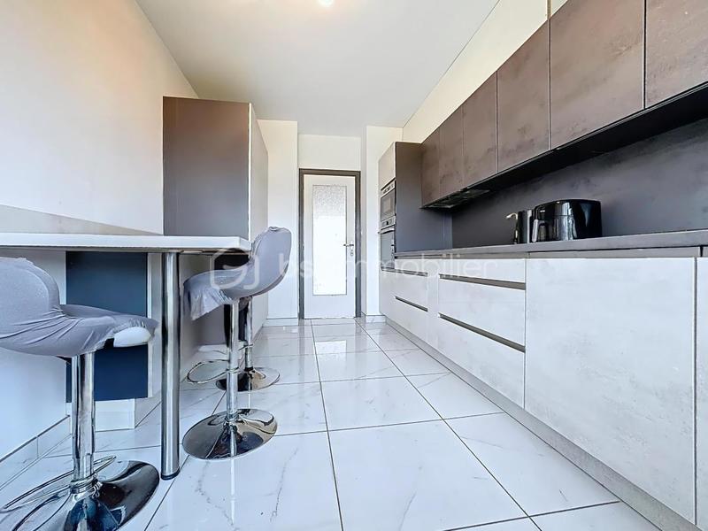 Appartement - 128 m² - 5 pièces