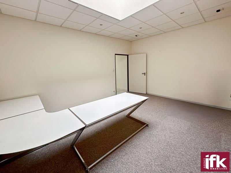 Local commercial - 31 m² - 2 pièces