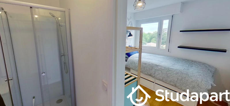 Chambre - 11 m² - 1 pièce