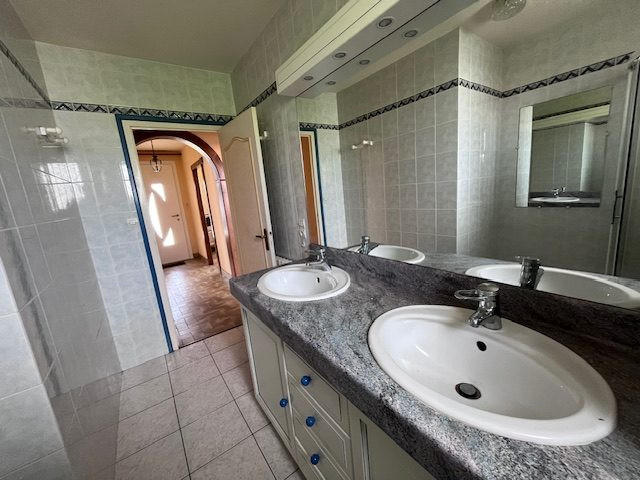 Maison traditionnelle - 93 m² - 4 pièces