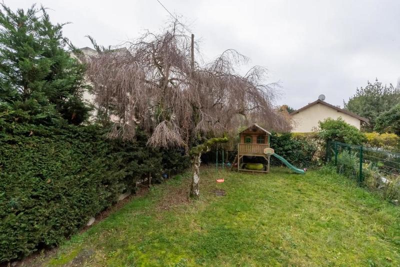 Maison - 185 m² - 6 pièces