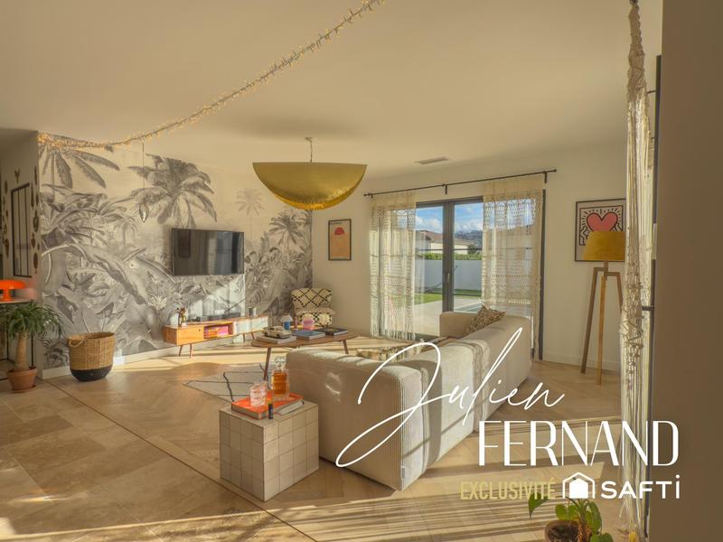 Maison - 140 m² - 6 pièces