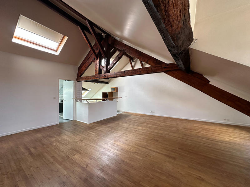 Appartement - 97 m² - 5 pièces