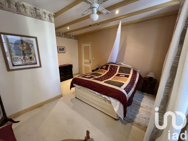 Maison - 237 m² - 11 pièces