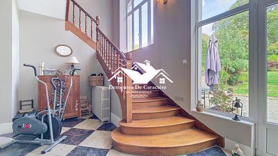 Maison - 399 m² - 14 pièces