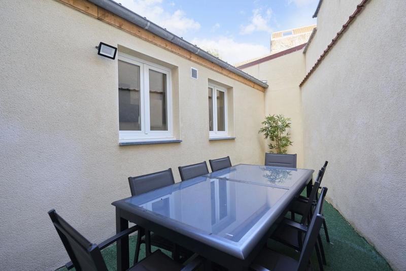 Maison - 179 m² - 11 pièces