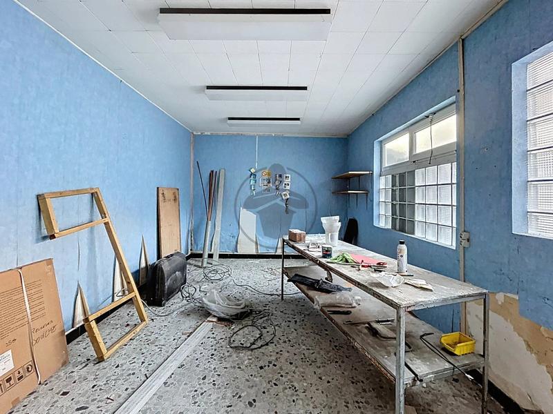 Bureau - 127 m² - 4 pièces