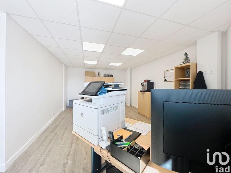 Local commercial - 208 m²