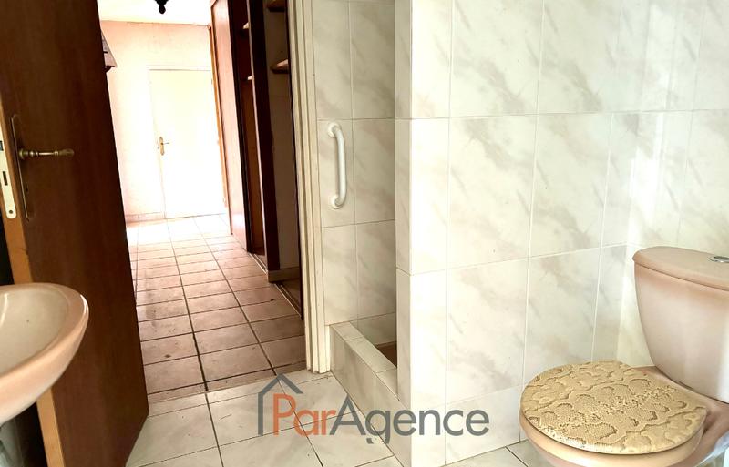 Maison - 205 m² - 7 pièces