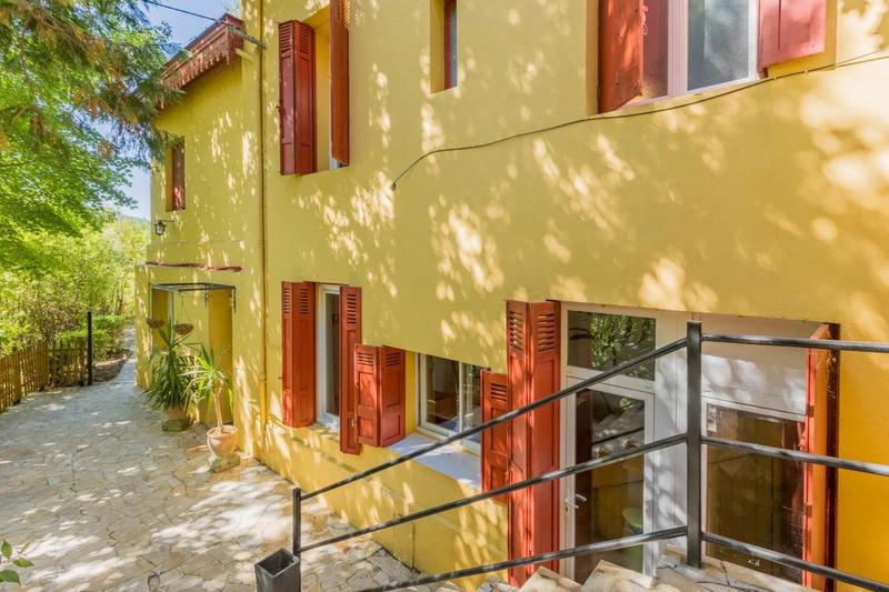 Maison ancienne - 195 m² - 7 pièces