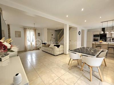 Pavillon - 100 m² - 6 pièces