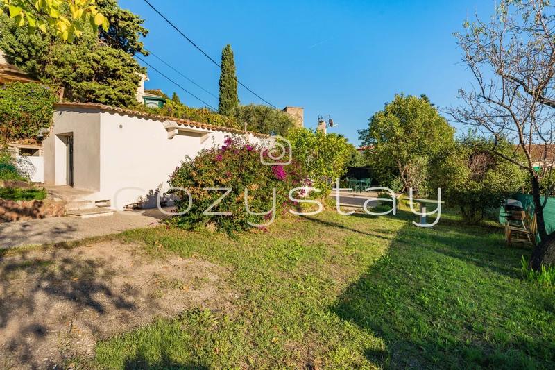 Villa - 305 m² - 10 pièces