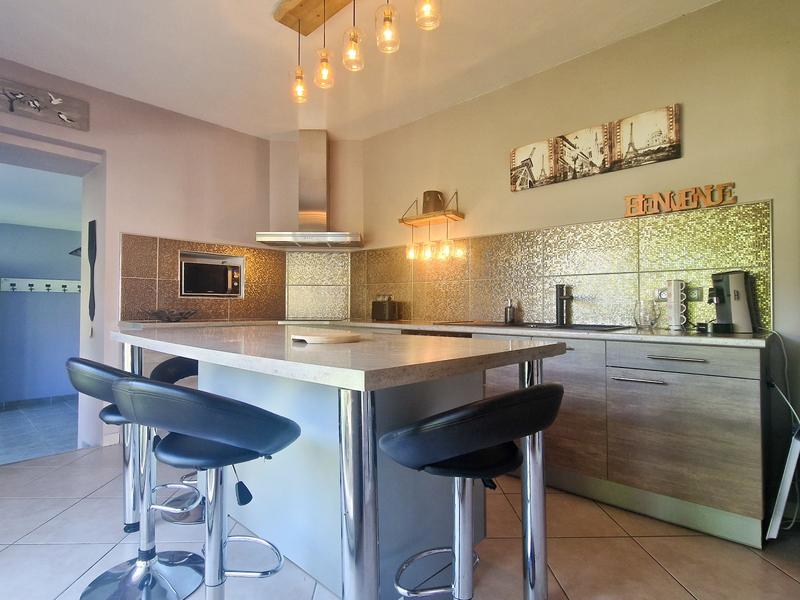 Maison - 167 m² - 6 pièces