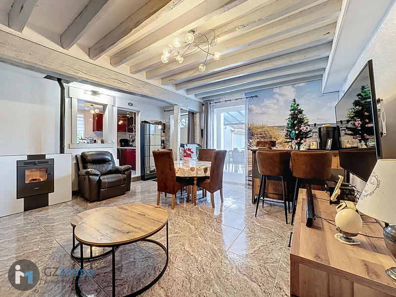 Maison - 98 m² - 6 pièces