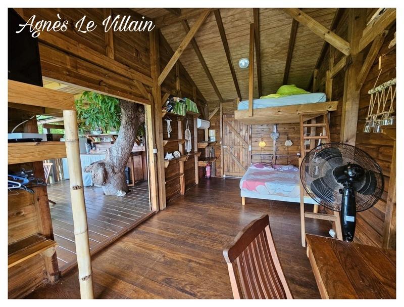 Maison de bois - 182 m² - 10 pièces