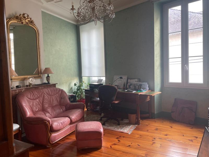 Maison de ville - 260 m² - 8 pièces