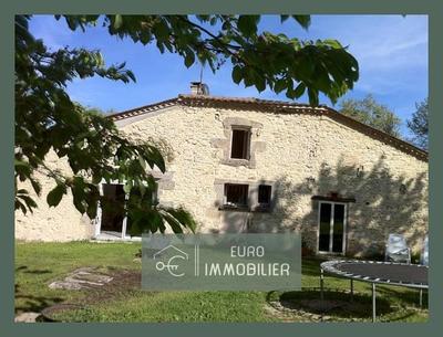 Maison - 210 m² - 5 pièces