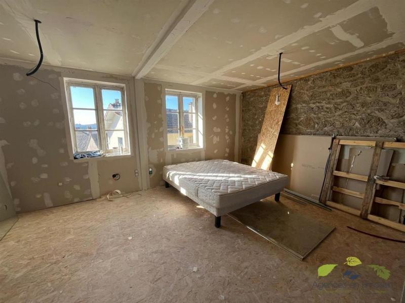 Maison - 293 m² - 8 pièces