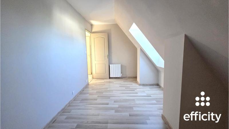 Maison - 96 m² - 5 pièces