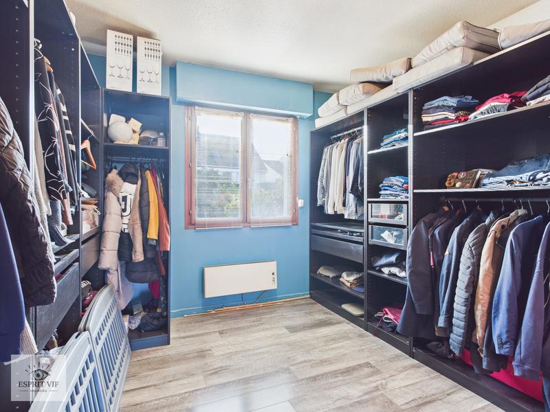 Maison - 180 m² - 8 pièces